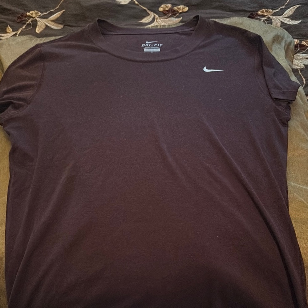 Nike Brown Short Sleeve Tee Performance